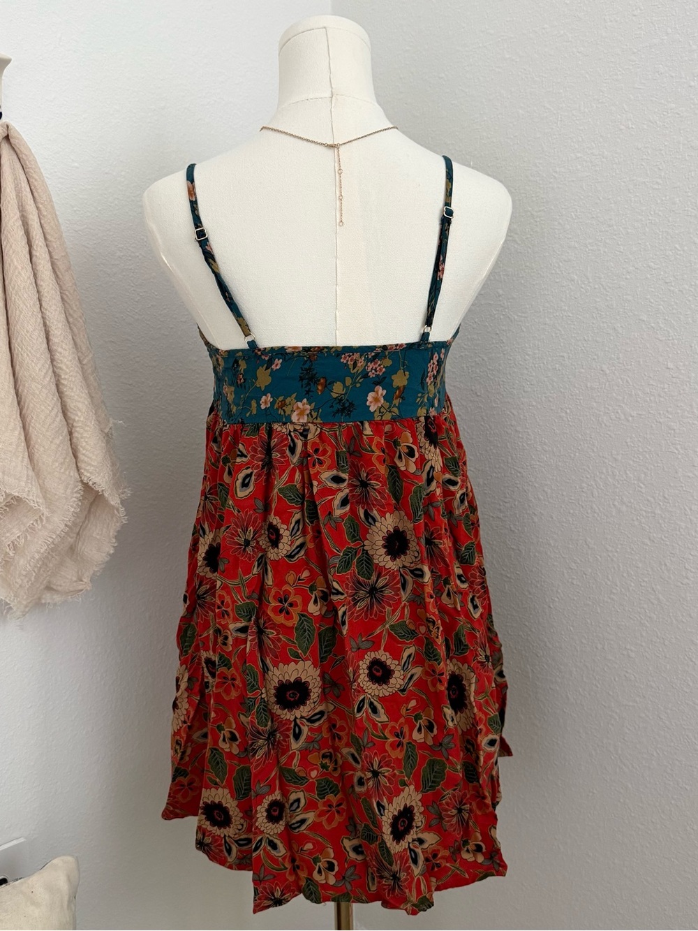 NATURAL LIFE Gigi Teal and Red Floral Mini Dress - Picture 3 of 6